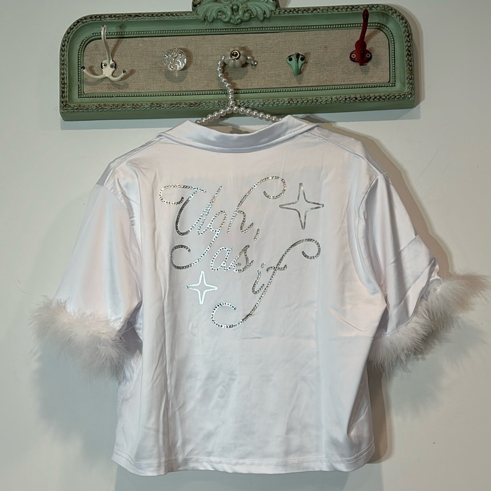 clueless ugh As if white cropped button front sleep top with faux fur sleeve M/L